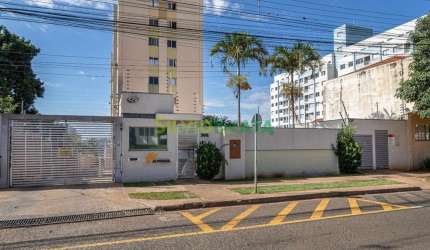 Apartamento à venda no Residencial Portal Alvorada, unidade 704.