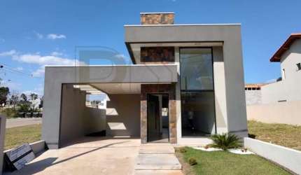 Linda Casa térrea 3 dorm. 1 suite com fachada imponente e moderna.