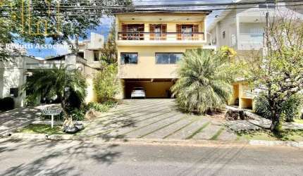 Cond São Paulo II - Sobrado 3 dorms/1ste. Piscina, churrasqueira, lareira!