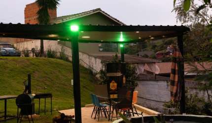 Maravilhosa granja Alto Padrão em condomínio