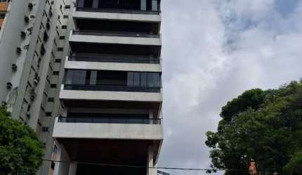 Apartamento à Venda no Derby Recife: 4 Quartos, 240m², 2 Suítes