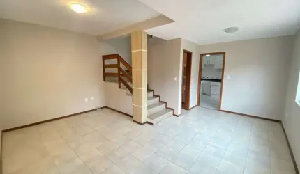 Casa com 3 quartos para alugar na Rua Coronel Maurício Spalding de Souza, 742, Santa Mônica, Florianópolis, 280 m2 por R$ 6.000