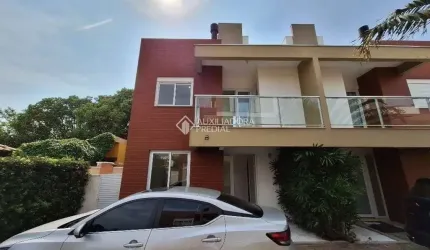 Casa em condomínio fechado com 3 quartos para alugar na Rua Grumixama, 215, Campeche, Florianópolis, 161 m2 por R$ 6.100