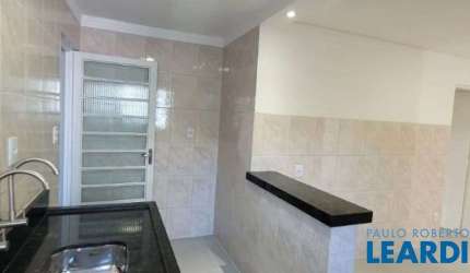 CASA TÉRREA - CONJUNTO RESIDENCIAL TRINTA E UM DE MARÇO - SP