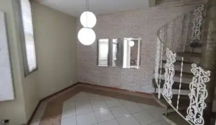 Casa com 3 quartos à venda na Rua João Puglisi, 57, Parque São Domingos, São Paulo por R$ 780.000