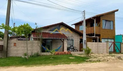 Casa Padrão na praia da Ribanceira - Imbituba