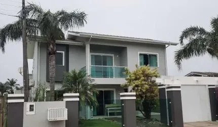 Casa à venda em Garopaba/SC