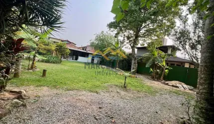 Terreno à venda no bairro Praia da Ferrugem - Garopaba/SC