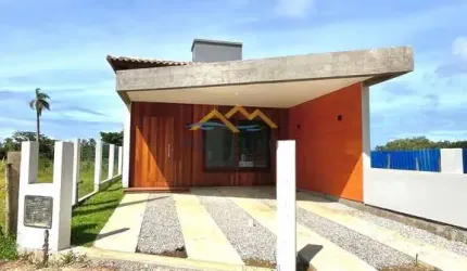 Casa à venda no bairro Ressacada - Garopaba/SC