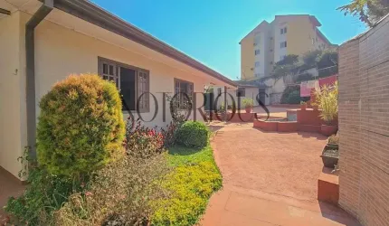 Casa para Venda em Curitiba / PR no bairro Guaira