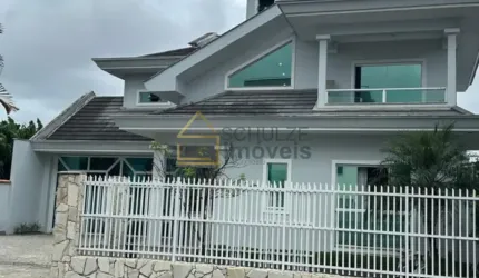 Casa com 3 quartos à venda na Rua Frontin, Iririú, Joinville, 325 m2 por R$ 1.250.000