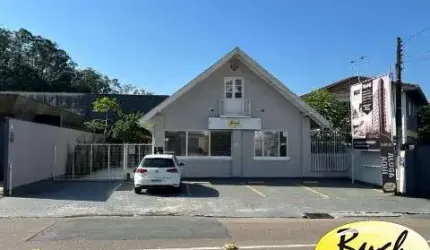 Aluga casa Bairro Anita Garibaldi Joinville - Buch Imóveis