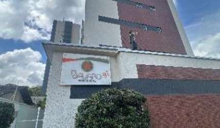 Apartamento à Venda no Atiradores com 3 quartos (1 suíte), sala de estar/jantar e duas vagas de garagem próximo a Av. Marquês de Olinda