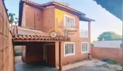 Casa com 3 quartos à venda no Jardim Santiago, Indaiatuba  por R$ 890.000