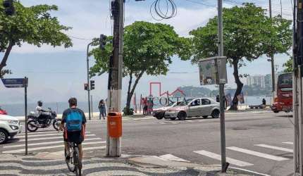 A 50m da Praia de Icaraí!!! Apartamento com 3 dormitórios sendo 1 suíte com vaga à venda, 100 m² por R$ 770.000 - Icaraí - Niterói/RJ