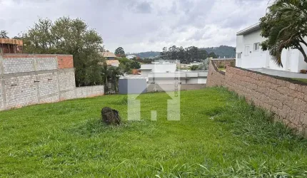 Lindo Terreno à venda no Condomínio Santa Teresa, 810m² - Leve Declive - Itupeva/Vinhedo, SP
