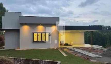 Excelente casa em condomínio Terra Caxambu em Jundiaí,com 3 dormitórios.