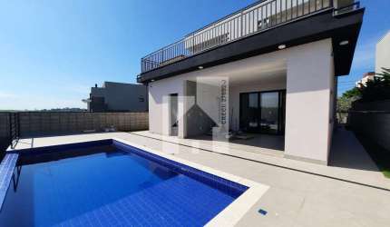 Magnifico Sobrado a venda com 4 Dormitórios , Varanda com Hidromassagem, Área Gourmet com Piscina n