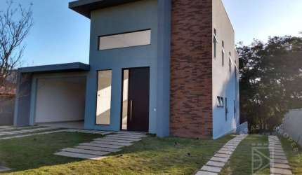 Sobrado Alto Padrão com 4 suítes no Recanto Santa Bárbara - Jambeiro