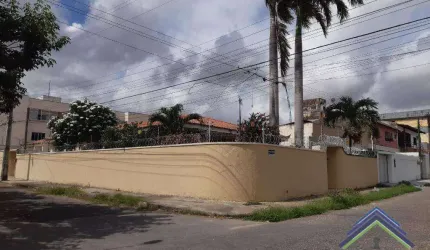 Casa com 4 dormitórios à venda, 217 m² por R$ 1.000.000,00 - Vila União - Fortaleza/CE