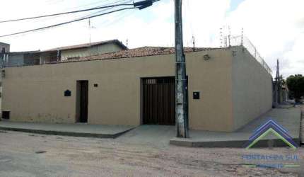 Casa com 3 dormitórios à venda, 162 m² por R$ 650.000,00 - Parangaba - Fortaleza/CE