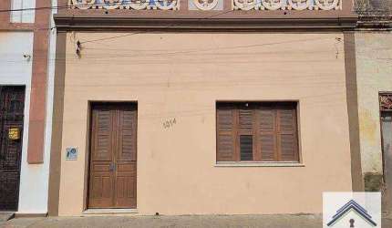 Casa com 4 dormitórios à venda, 192 m² por R$ 299.900 - Centro - Aracati/CE