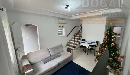 Imperdível! Casa à venda em Taboão da Serra-SP, 3 quartos, 2 banheiros, 2 vagas de garagem, 102,06 m² no Parque Monte Alegre.