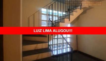 Casa para locação no Jardim América, Taboão da Serra-SP: 3 quartos, 1 suíte, 2 salas, 3 banheiros, 2 vagas, 120m²!
