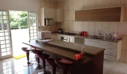 Casa com 3 quartos à venda na Rua Germano Ferrari, Jardim Santa Filomena, Itatiba, 187 m2 por R$ 560.000