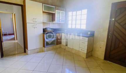Casa com 5 quartos à venda na Rua Roque Faccina, Parque da Colina, Itatiba, 400 m2 por R$ 700.000