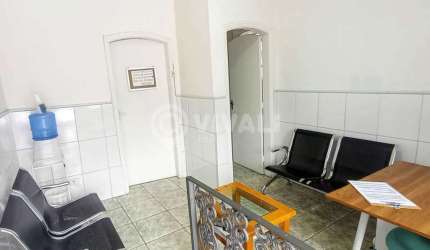Sala comercial com 2 salas para alugar na Avenida Senador Lacerda Franco, Centro, Itatiba, 70 m2 por R$ 2.700