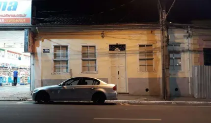Casa com 2 quartos à venda na Praça da Bandeira, Centro, Itatiba, 230 m2 por R$ 1.100.000