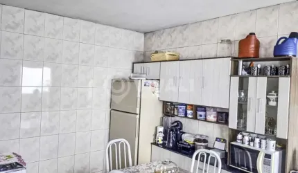 Casa com 2 quartos à venda na Rua Afonso Bueno de Aguiar, Jardim Ipê, Itatiba, 100 m2 por R$ 340.000