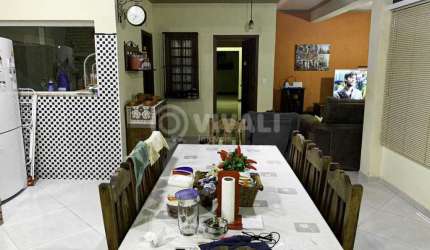 Casa com 3 quartos à venda na Rua Verginio Belgini, Loteamento Santo Antônio, Itatiba, 252 m2 por R$ 950.000