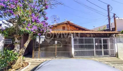 Casa com 5 quartos à venda na Rua Mario Pereira Dutra, Residencial Burck, Louveira, 250 m2 por R$ 780.000