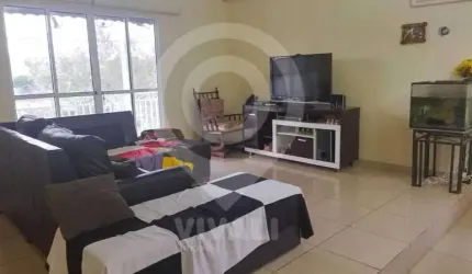 Casa em condomínio fechado com 4 quartos à venda na Avenida Antonio Pires de Toledo, Bosque dos Pires, Itatiba, 240 m2 por R$ 900.000