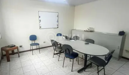Sala comercial com 1 sala para alugar na Rua Pedro Mascagni, Jardim Galetto, Itatiba por R$ 800