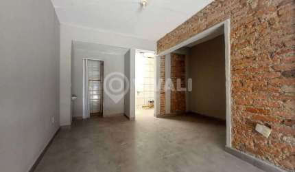 Prédio com 2 salas à venda na Rua Comendador Franco, Centro, Itatiba, 118 m2 por R$ 680.000