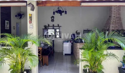 Casa com 2 quartos à venda na Rua Goiânia, Vila M Genoveva, Jundiaí, 205 m2 por R$ 850.000