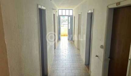 Prédio à venda na Rua Benjamin Constant, Centro, Itatiba, 495 m2 por R$ 850.000