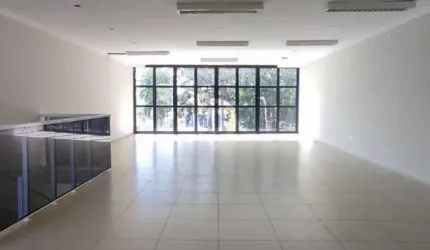 Sala comercial para alugar na Avenida da Saudade, Jardim Tereza, Itatiba, 100 m2 por R$ 6.000