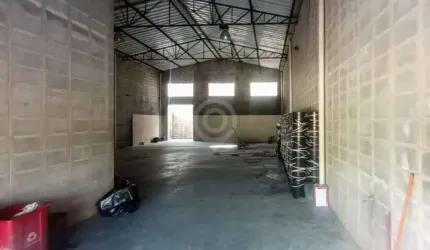 Barracão / Galpão / Depósito com 1 sala para alugar na Avenida Aida Haddad Jafet, Loteamento Aída Haddad Jafet, Itatiba por R$ 3.600