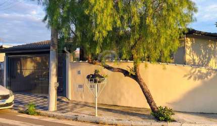 Casa com 3 quartos à venda na Rua José Simioni, Loteamento Rei de Ouro, Itatiba, 177 m2 por R$ 745.000