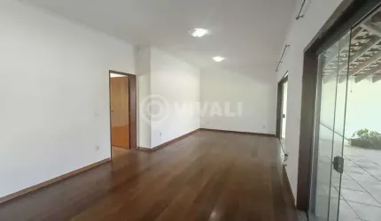 Casa com 4 quartos para alugar na Rua Dorival Mantovani, Nova Itatiba, Itatiba, 311 m2 por R$ 3.500