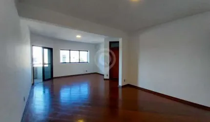 Apartamento com 3 quartos para alugar na Rua Portugal, Vila Brasileira, Itatiba, 128 m2 por R$ 3.200