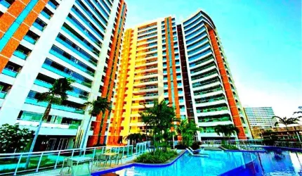 Apartamento de Alto padrão, próximos a Faculdades, Shopping. Ele possui uma varanda sala espaçosos, com 3 suites, DCE,3 vagas de garagem.