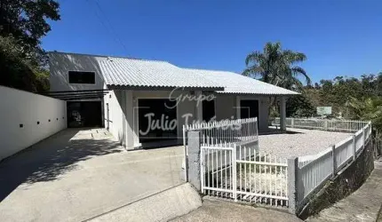 Casa de 5 dormitórios Souza Cruz Brusque