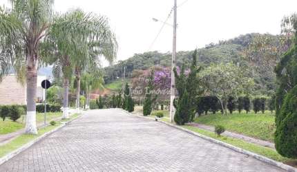 Terreno à venda em condomínio no Dom Joaquim
