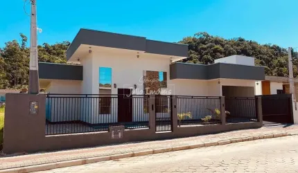 Casa 1 suíte 2 demi suítes em Guabiruba Sul