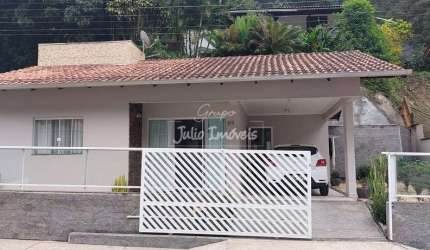 Casa térrea com terreno grande Azambuja Brusque